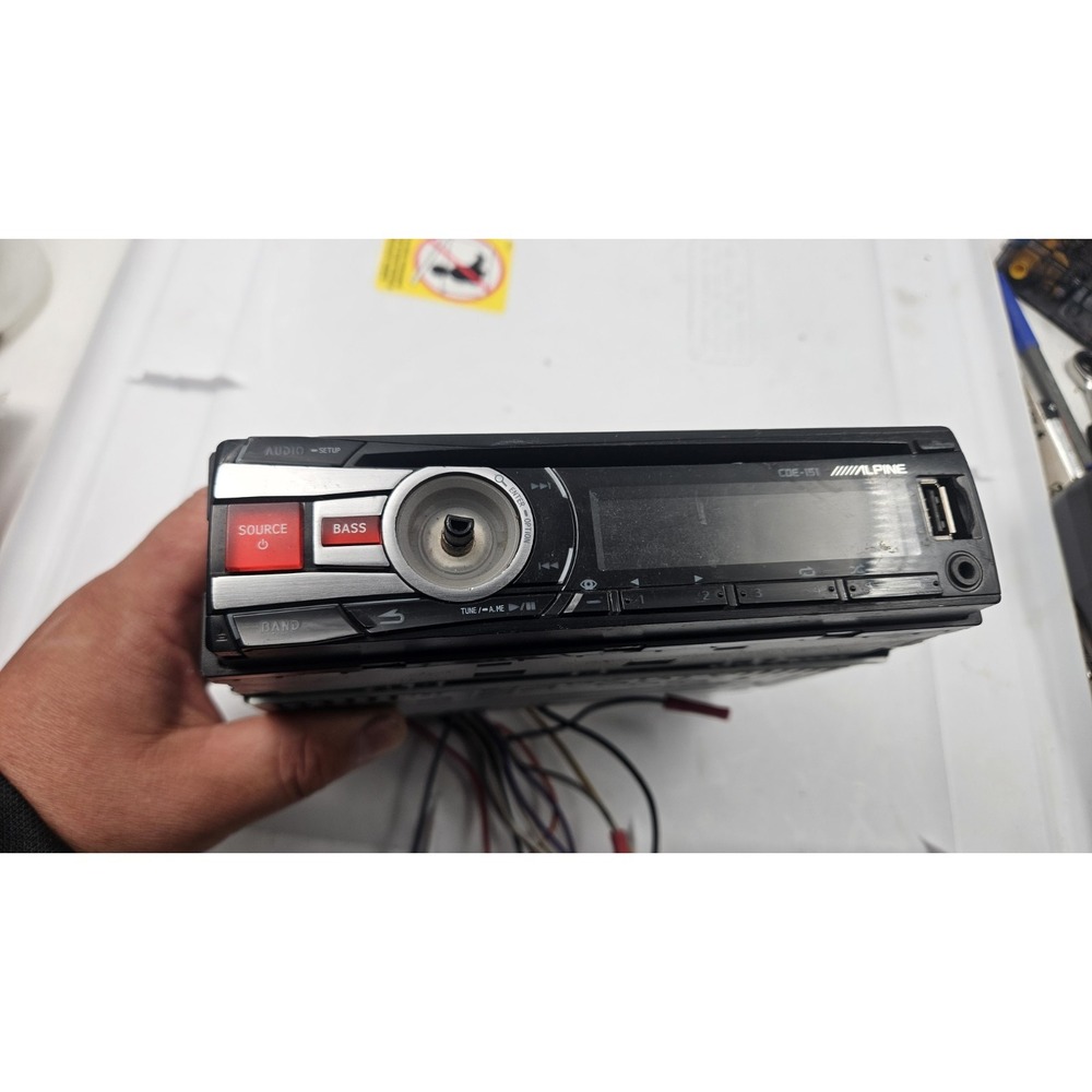 Alpine CDE-151 Car Stereo CD Player MP3 WMA AM FM Radio Aux USB 50 Watts x 4 Ch